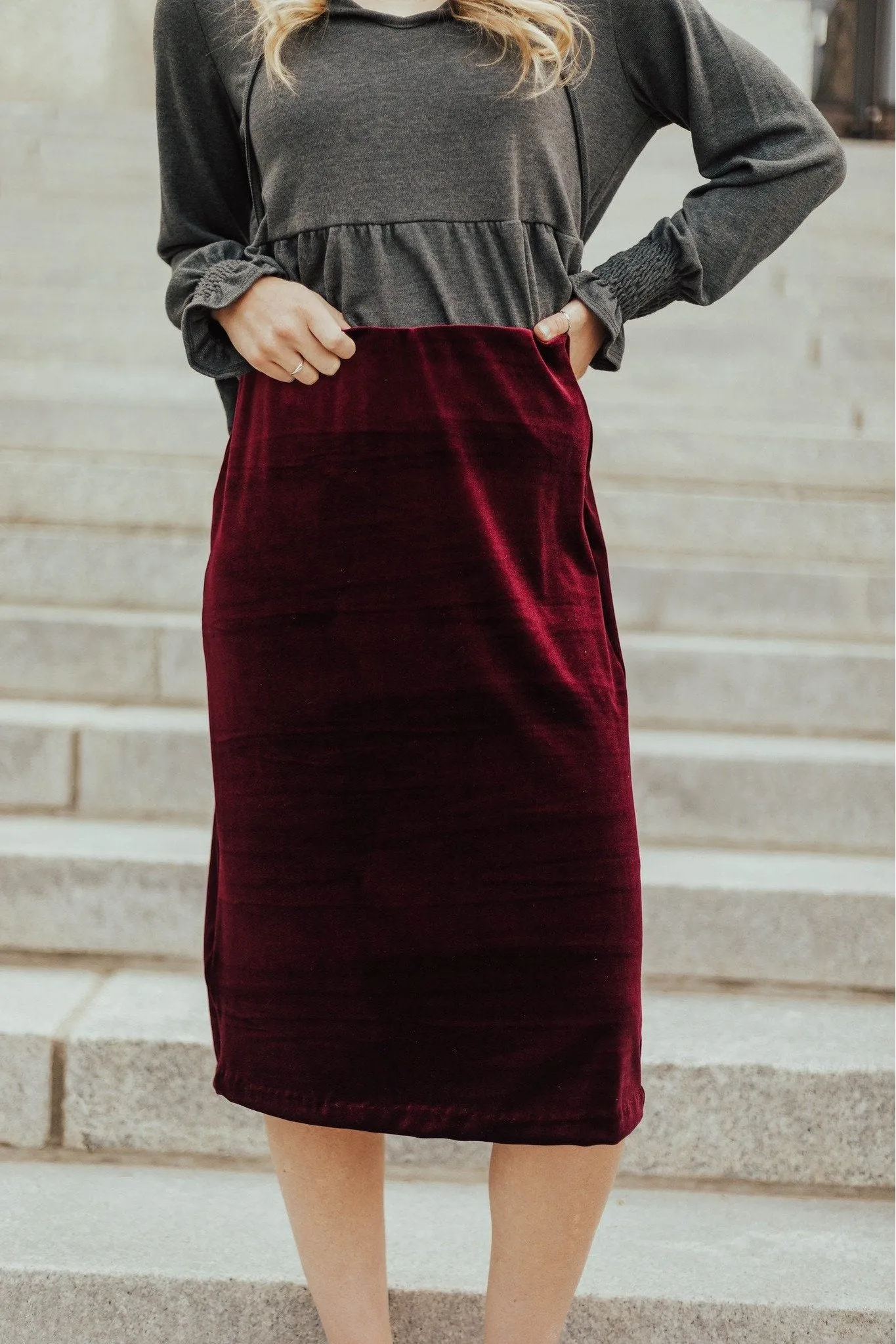 Carrie Stretch Velvet Skirt Burgundy