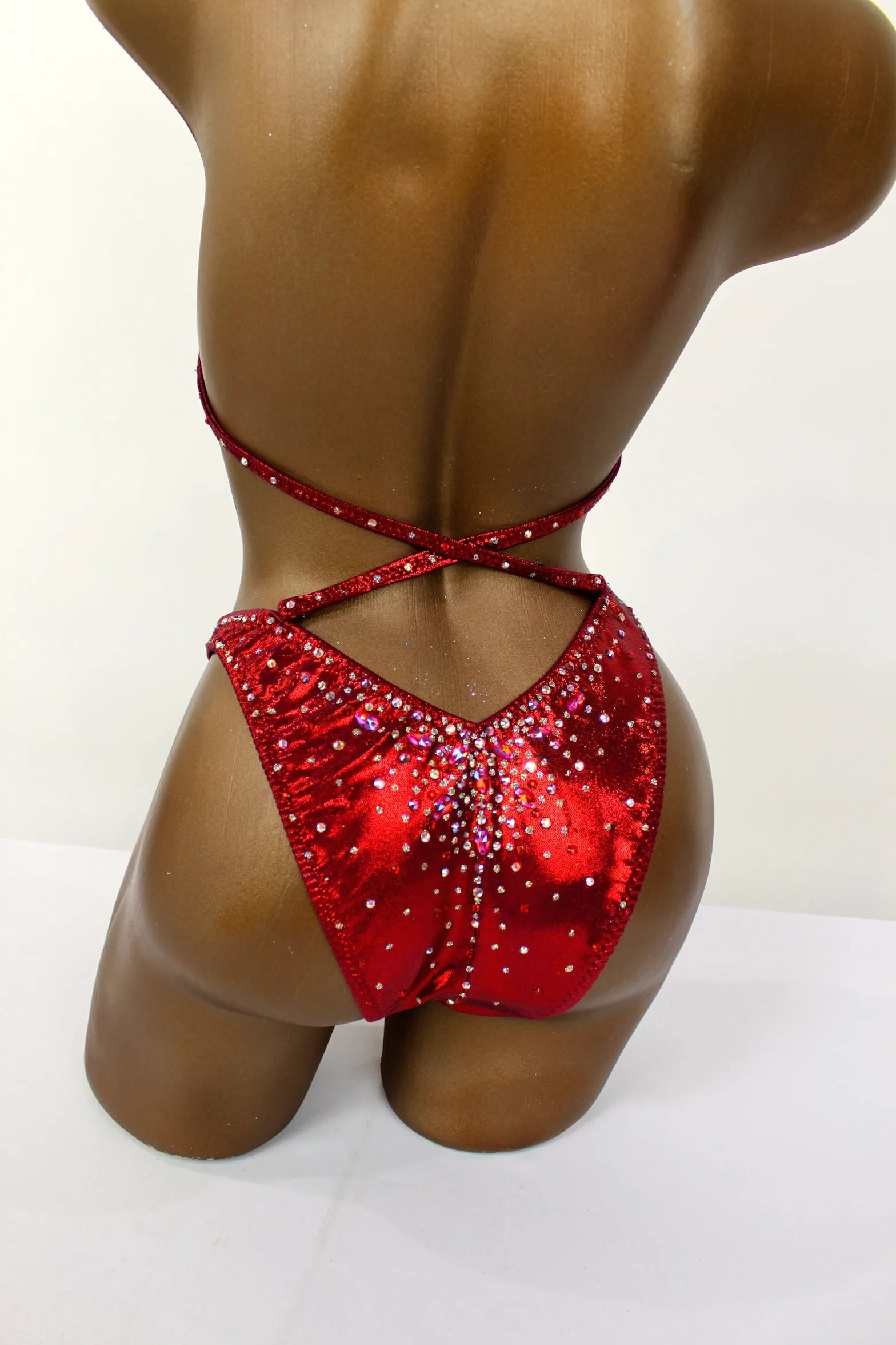 Deep Red Scattered Figure Competition Suit