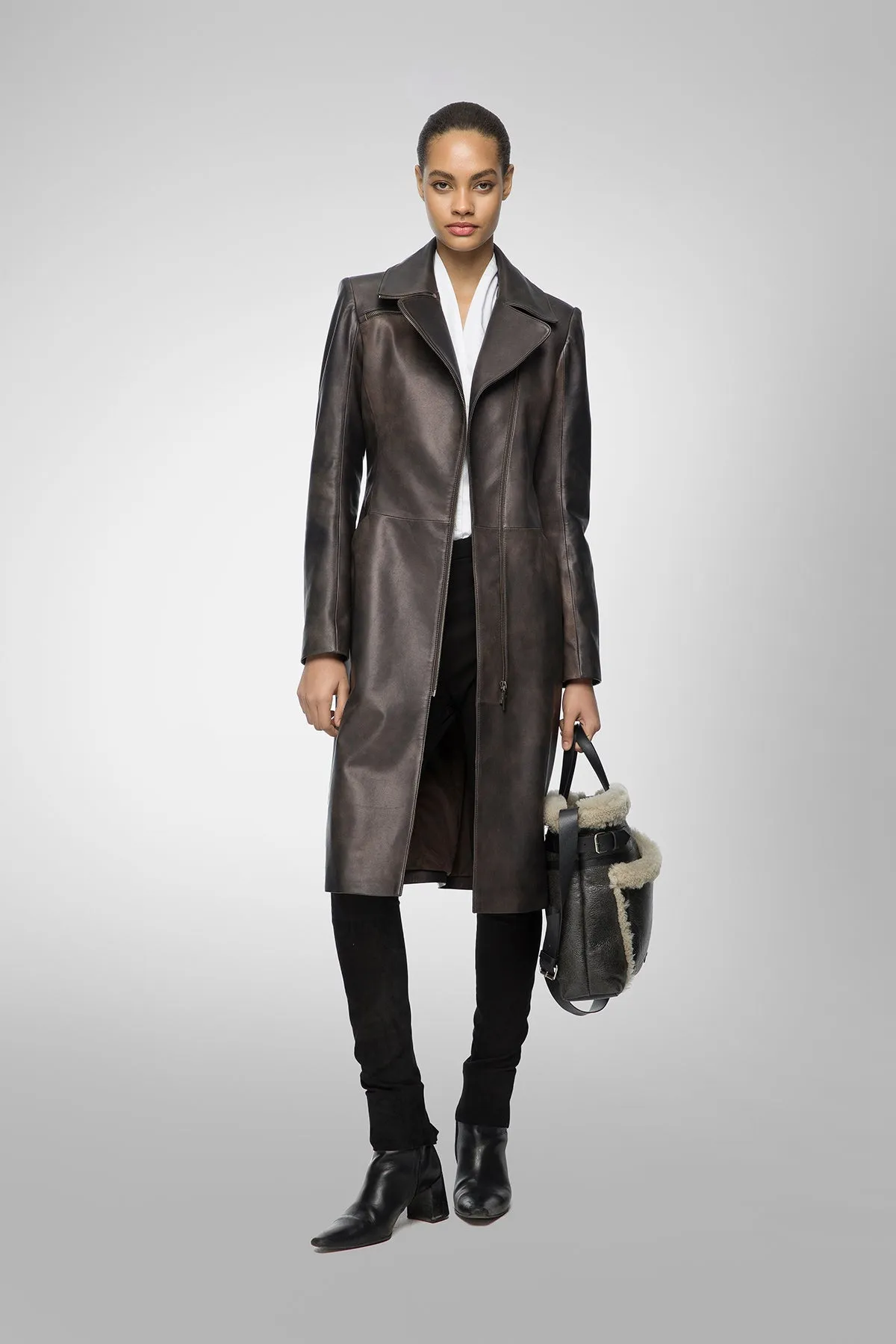 Eléanor - Anthracite Leather Coat