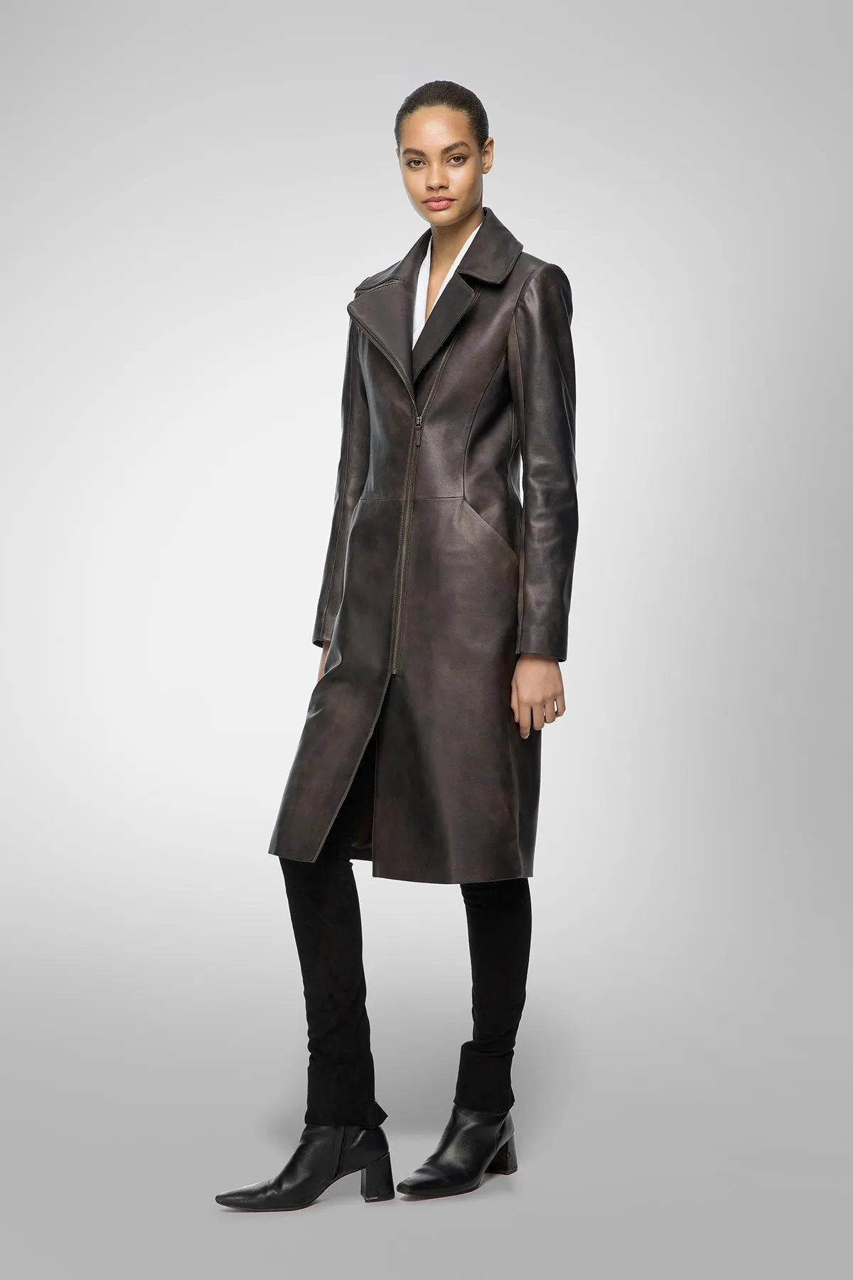 Eléanor - Anthracite Leather Coat