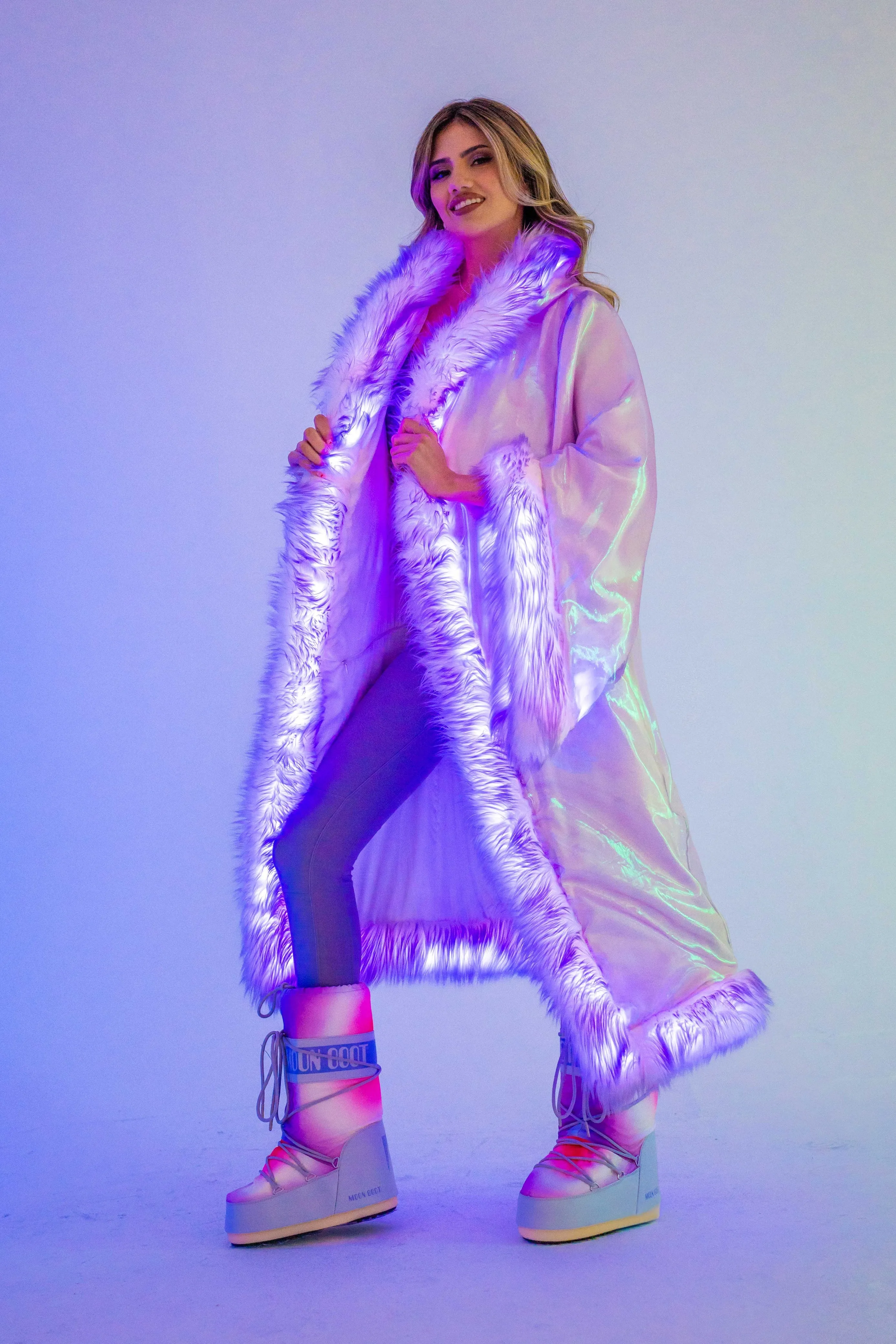 LED Sheer Magic Kimono in "Lilac"