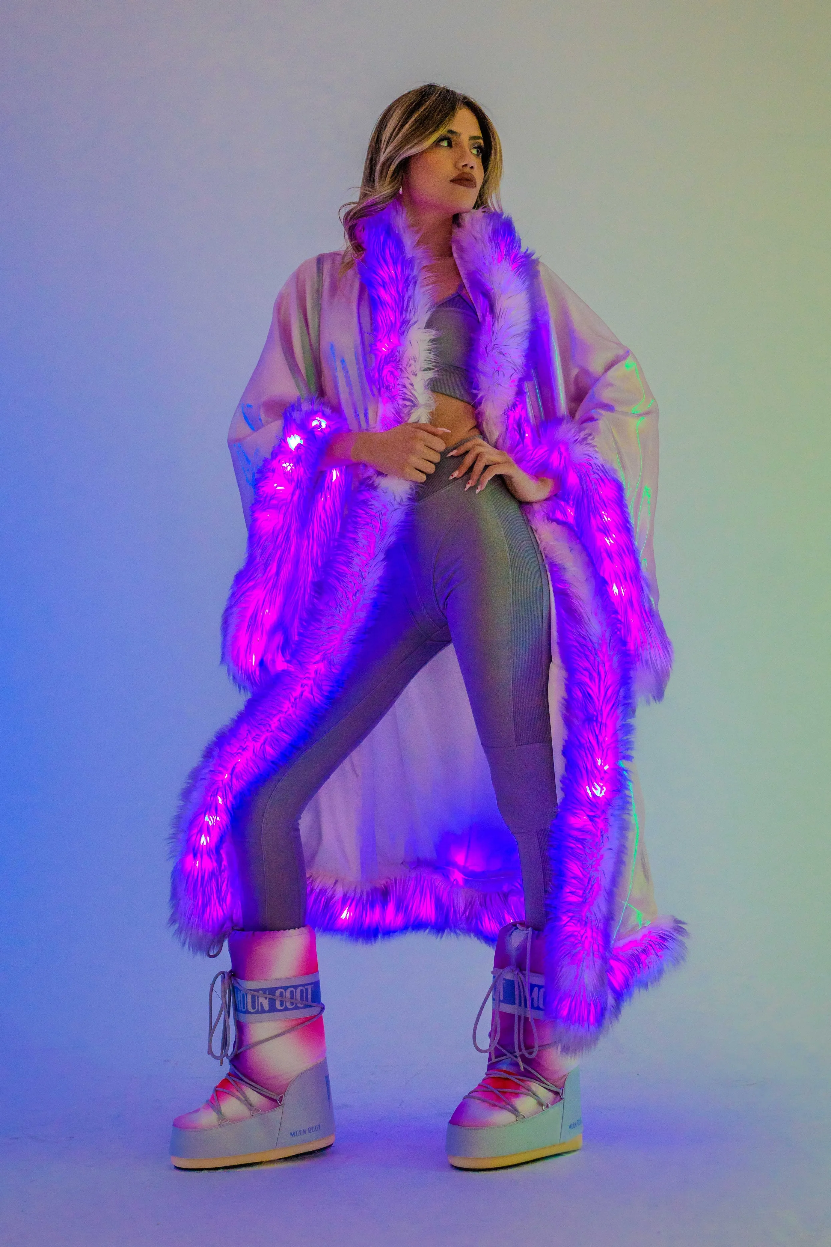 LED Sheer Magic Kimono in "Lilac"