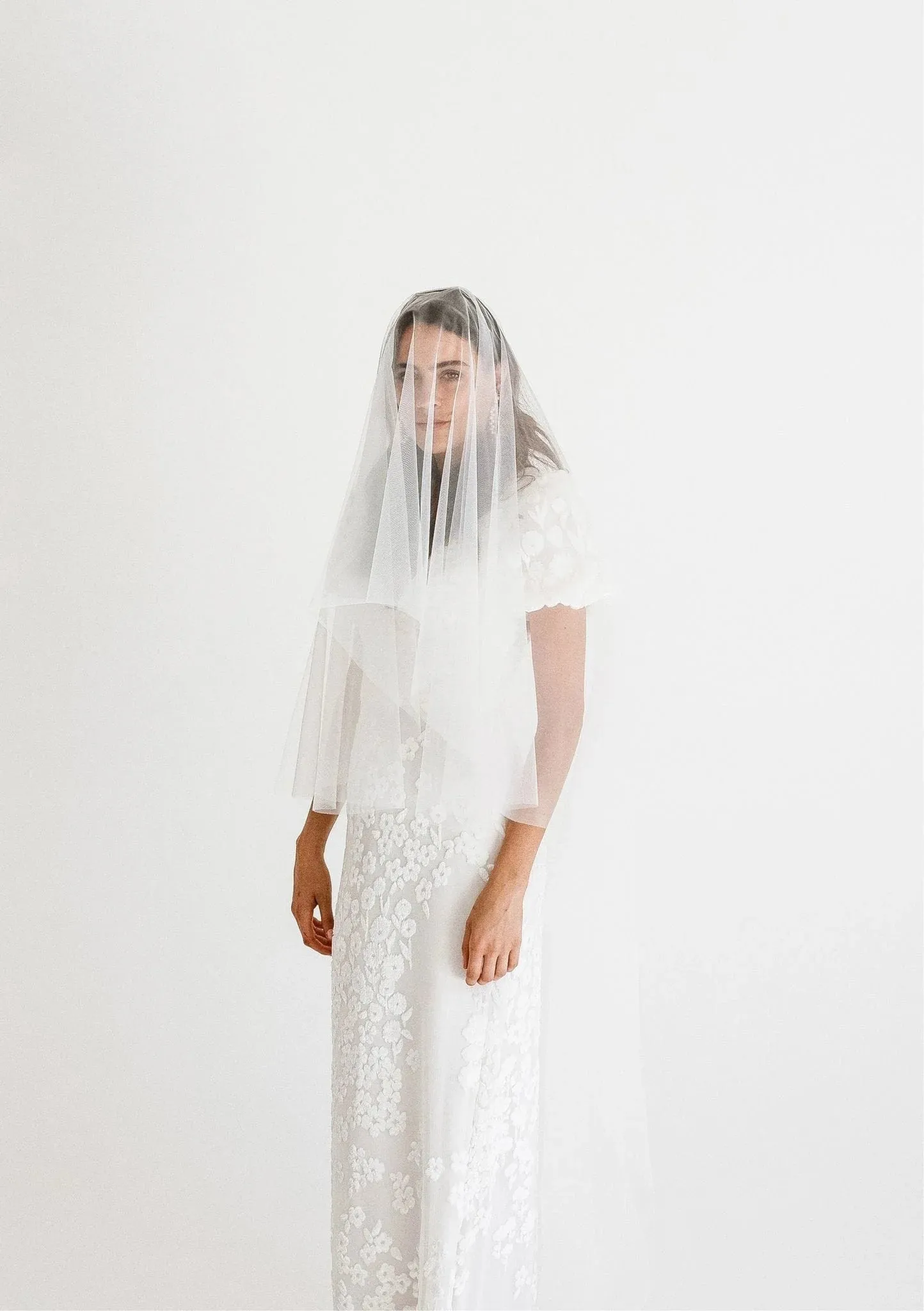 Lola Knight - Ebony - Two Tier Wedding Veil - Ivory